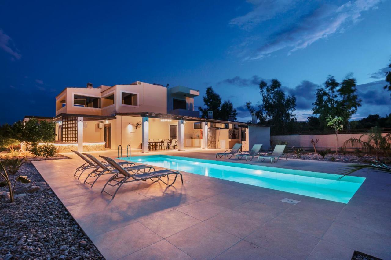 Villa Maribia With Private Pool Gennadi Luaran gambar